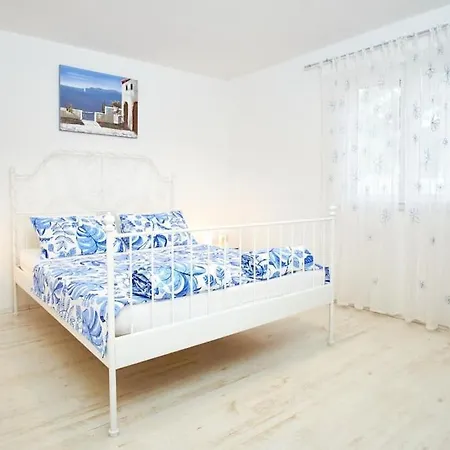 Zhouse - Your House Villa *